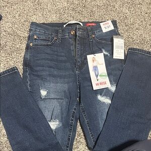 NWT Celebrity Pink High Rise Distressed Blue Jeans